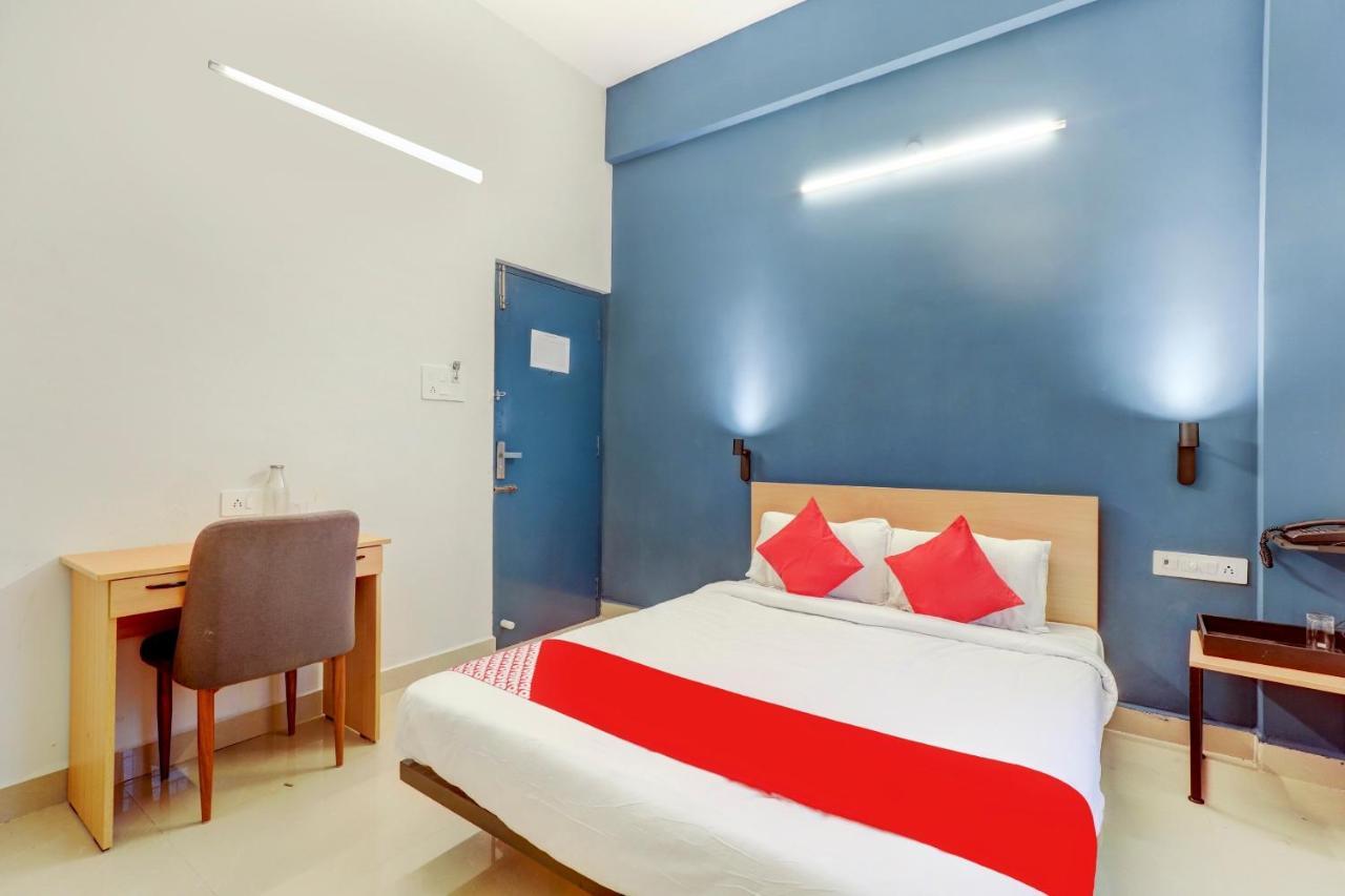 Super Oyo Silverkey Nanganallur Near Chennai International Airport Hotell Exteriör bild