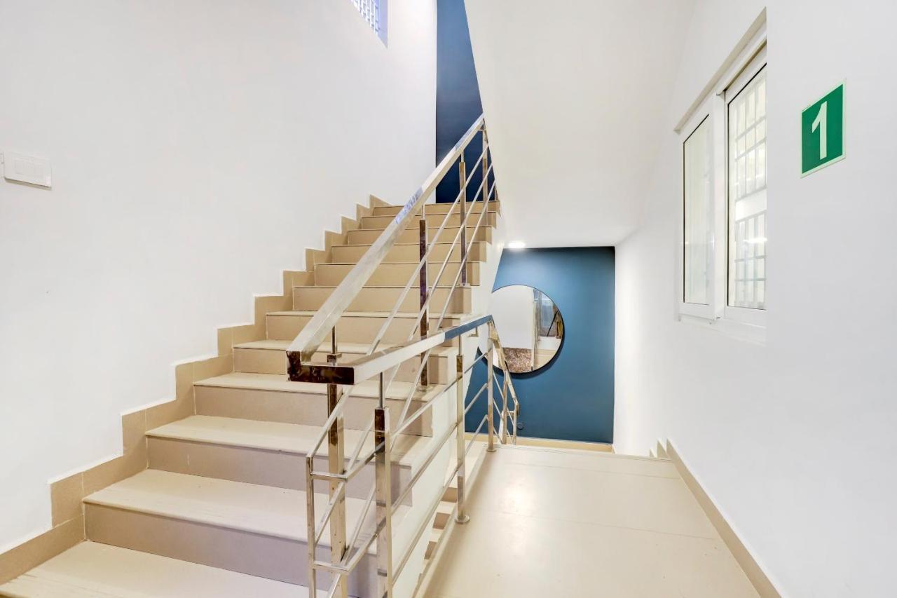 Super Oyo Silverkey Nanganallur Near Chennai International Airport Hotell Exteriör bild