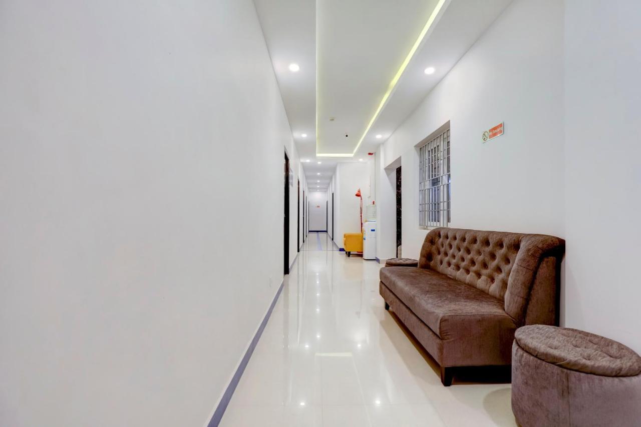 Super Oyo Silverkey Nanganallur Near Chennai International Airport Hotell Exteriör bild