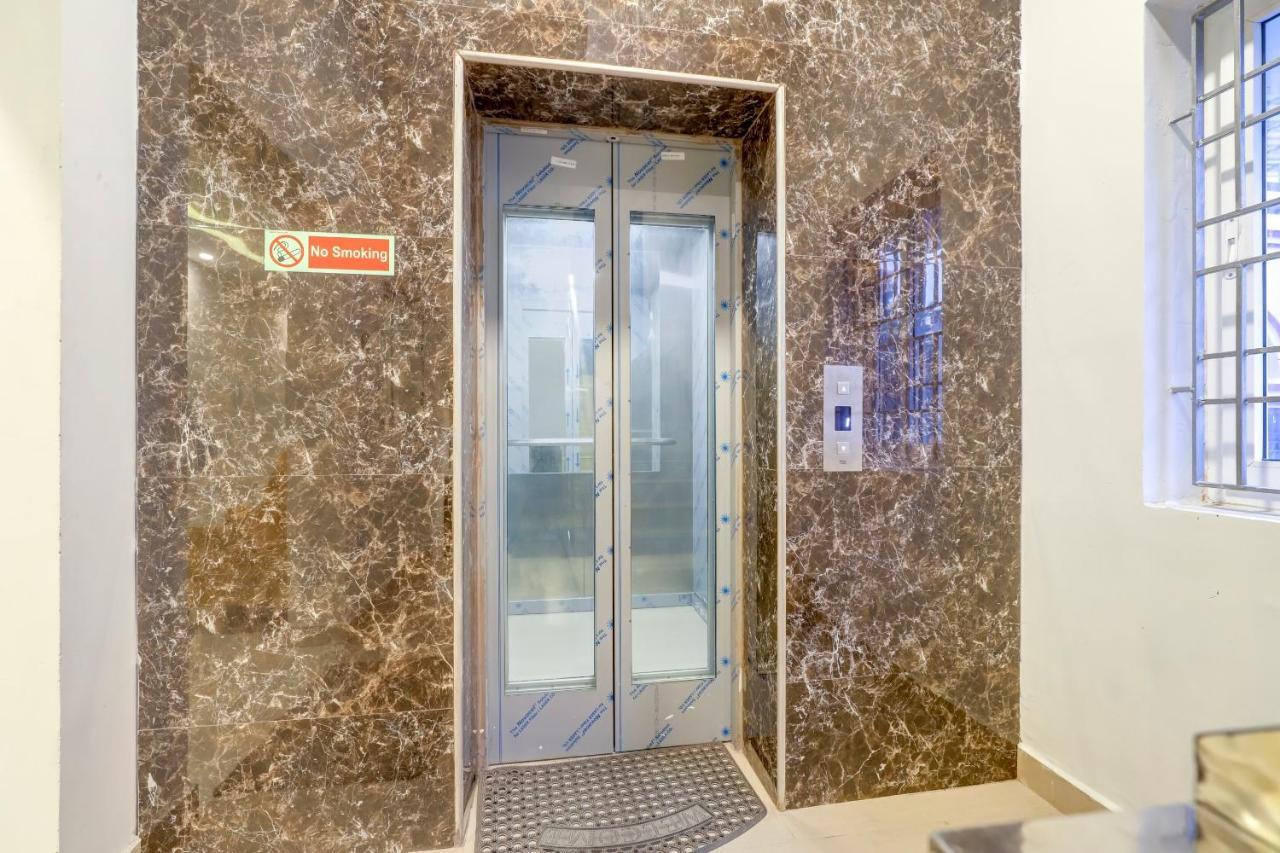 Super Oyo Silverkey Nanganallur Near Chennai International Airport Hotell Exteriör bild